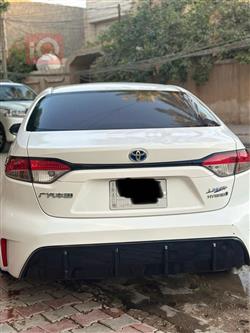 تۆیۆتا کۆرۆلا